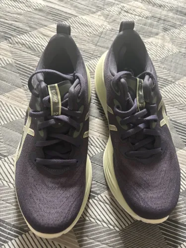 Tênis ASICS Gel-Cumulus 27