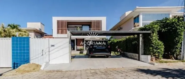 Casa para Locação no Campeche 3 Dormitórios, Suíte, Piscina e Churrasqueira