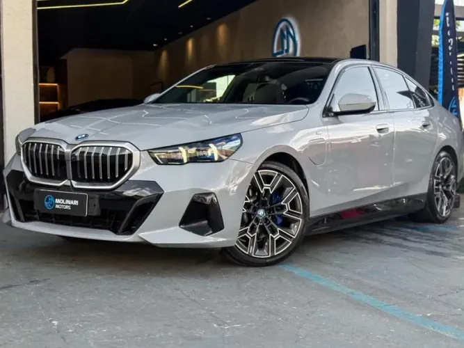 BMW 530E M Sport 2.0 Turbo Híbrido Aut. 2025