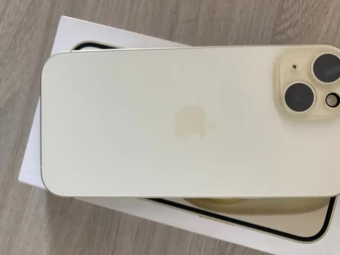 iPhone 15 amarelo 128 Gb