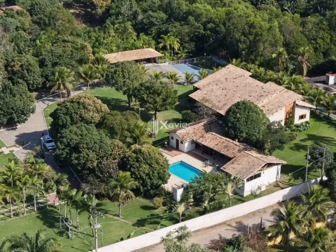 Chácara de Alto Padrão com 16 Mil m², Piscina, Campo e Área Gourmet Completa em Córrego Se