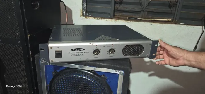 Potência amplificador Voxman PA 3000
