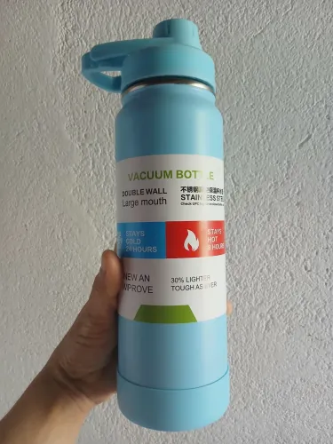 Garrafas térmicas grandes na promoção