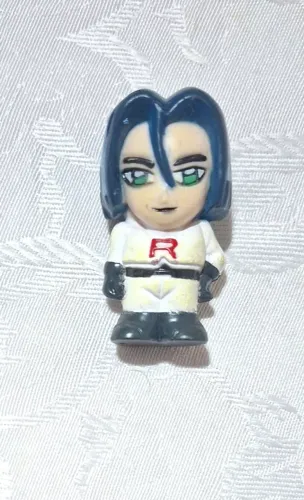 Miniatura James de Pokémon