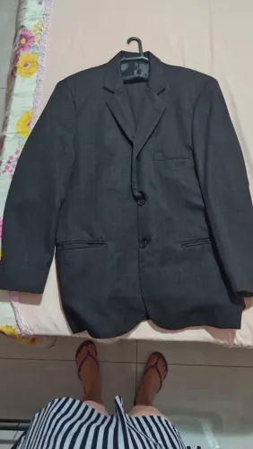Paletó com Calça Pretos