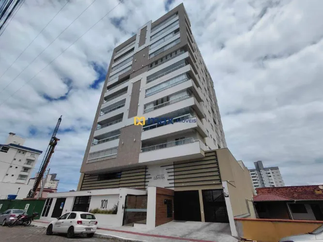 Aluguel: Apartamento mobiliado com 3 dormitórios Gravatá, Navegantes 97m²