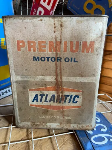 Lata de óleo da Atlantic