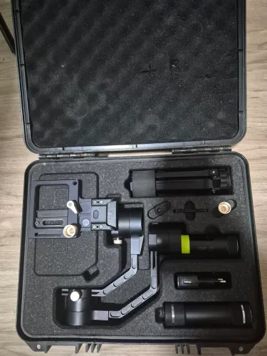 Gimbal Zhiyun Crane Plus