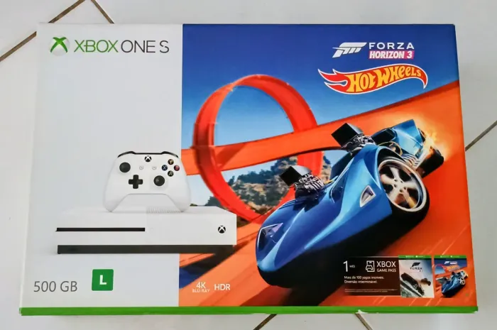 Vendo caixa de Xbox One S