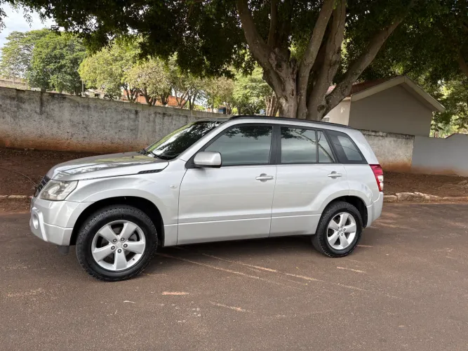 Suzuki Grand Vitara 2.0 16V 4x2/4x4 5P Aut. 2012