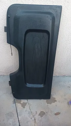 Tampão porta mala Fiat uno