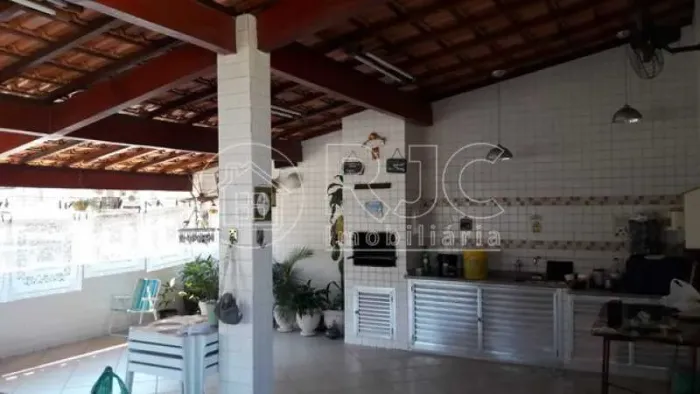 Casa de Vila - Triplex / Residencial / Encantado