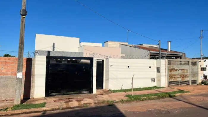 Casa Térrea à venda no Jardim Anache, Campo Grande/MS 3 quartos (1 suíte) + Varanda Gourm