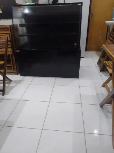 Balcão expositor muito novo