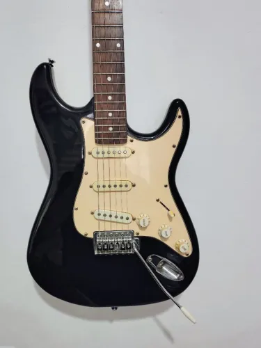 Guitarra Menphis By Tagima Stratocaster 