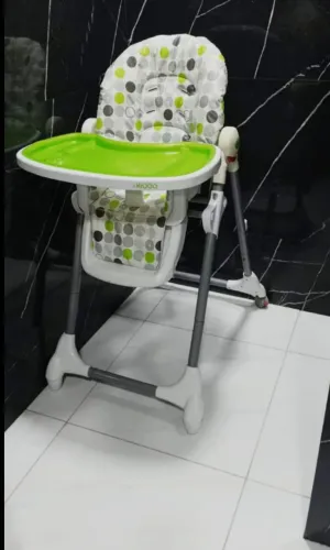 CADEIRA DE BEBÊ ALIMENTAÇÃO