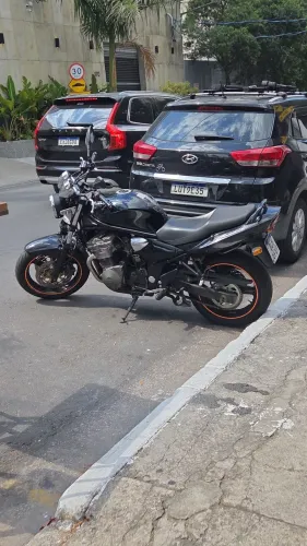 Bandit 600cc carburada 2005
