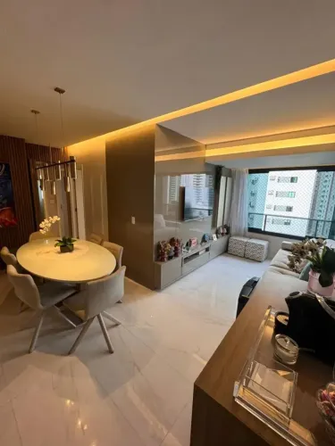 Apartamento à venda no EDF. CAROLANS, TORRE, Recife, PE