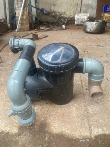 Carcaça de bomba p picina Igui semi nova completa 250 reais!