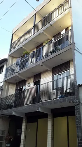 ALUGA-SE LOJA PONTO COMERCIAL COMERCIAL ESTRUTURAL    SETOR LESTE-- PRÓXIMO A FEIRA PERMAN