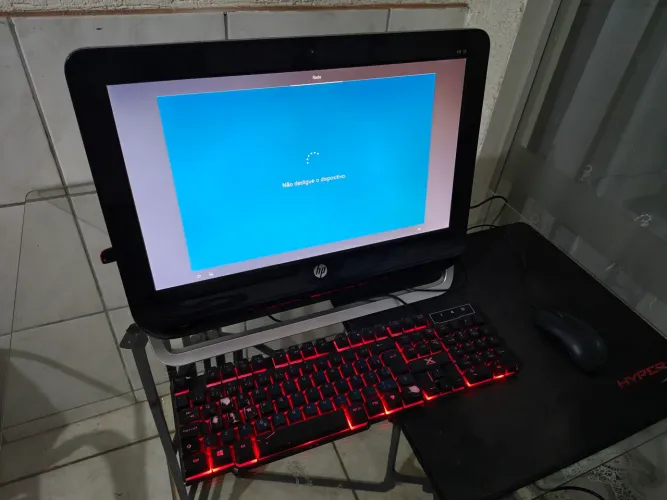 Computador ALL In ONE HP com Teclado e Mouse! Ac Cartão! Leia o Anúncio!