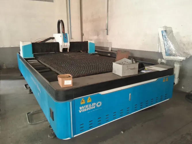 Maquina industrial a laser