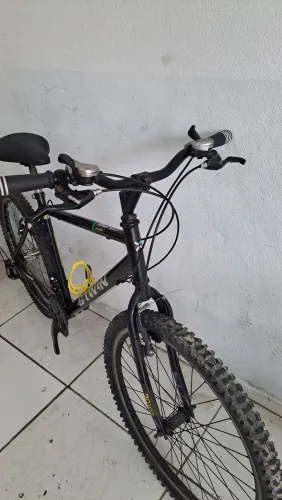Bicicleta aro 26 btwin