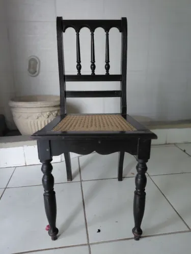Conjunto 5 cadeiras madeira e palha