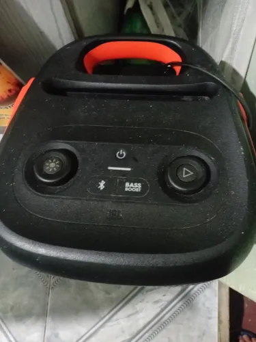 Partybox jbl.