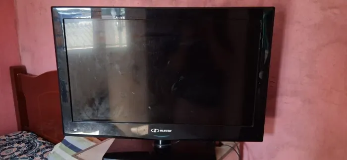 Tvs usada pra retirada de peças