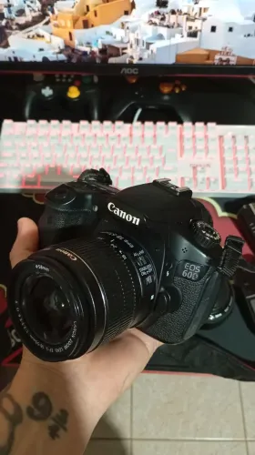 Canon 60d + 3 lentes + Flash + baterias