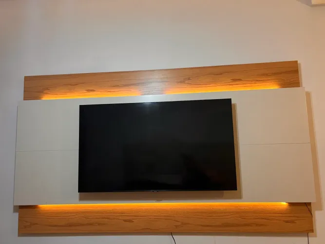 Painel de tv com led 240cm