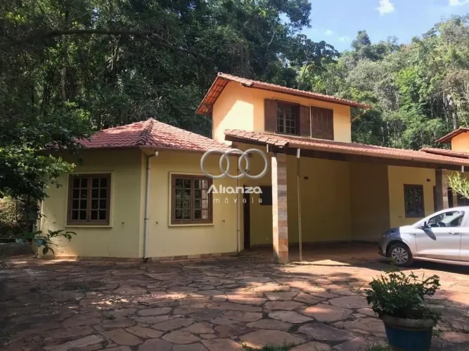 Casa de condomínio para Locação!