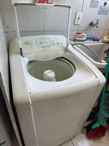 Maquina de Lavar Eletrolux 12kg (leia descrição)