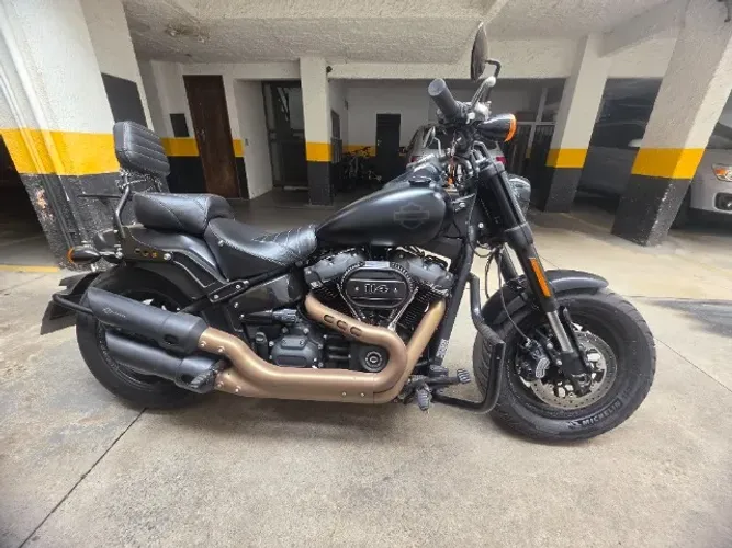 Fat Bob 114 2019 preta