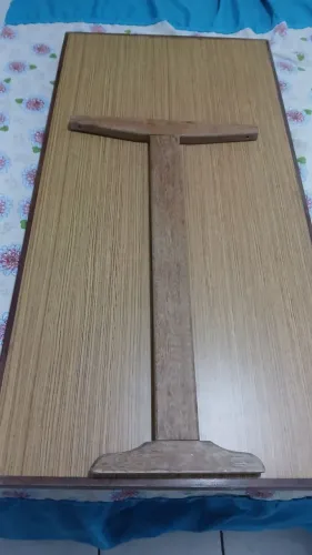 Mesa de madeira de parede