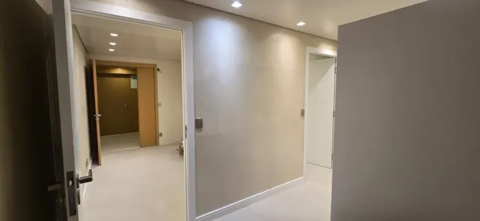 Instalação de Portas Internas e Rodapés