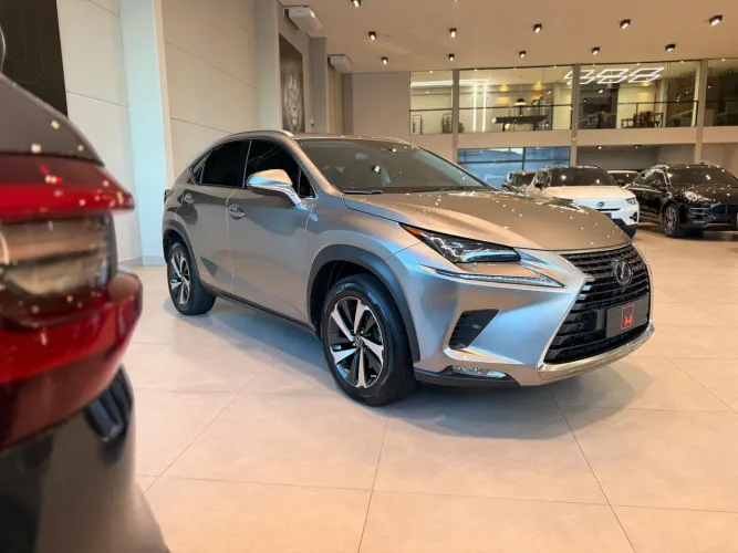 Lexus NX-300 H F-sport 2.5 16V Aut. 2021