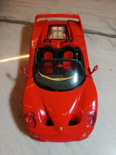 Maisto Ferrari F50 Shell Collection 1:18