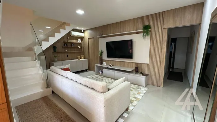 (Vende-se) PEDRAS DO MADEIRA - Sobrado com 3 dormitórios, 130 m² por R$ 920.000 - Pedrinha