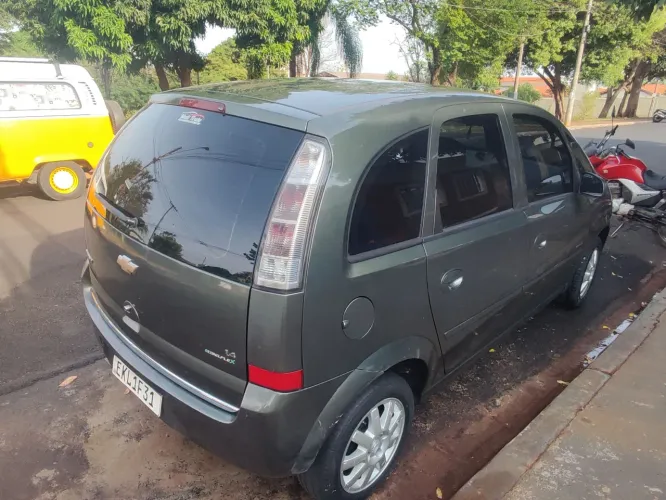 Chevrolet Meriva Maxx 1.4 MPFI 8V Econoflex 5P 2011