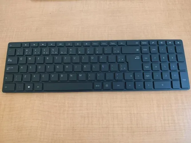 Teclado e Mouse Microsoft Designer Keyboard