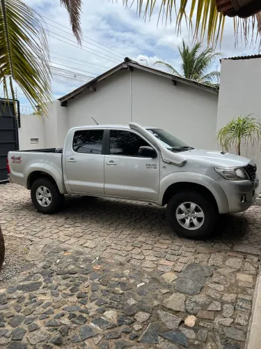 Toyota Hilux CD D4-d 4X4 3.0 TDI Dies. Mec. 2013