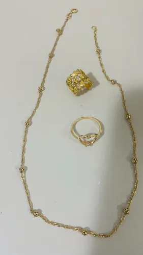 Semi joias todos por 100 reais .