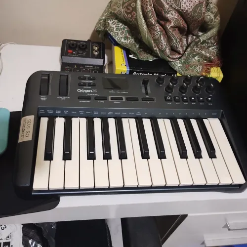 M-Audio Oxygen 25 (3ª geração)
