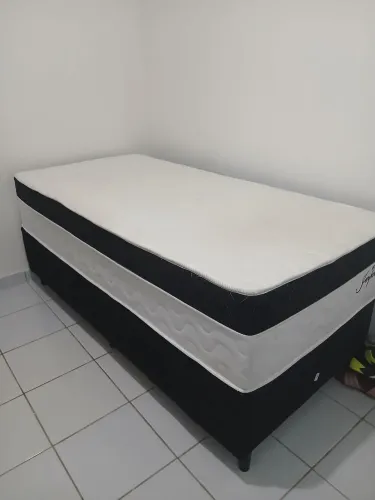 Vendesse uma cama box de solteiro 