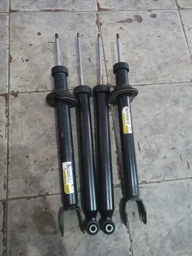 4 Amortecedor Dianteiro e Traseiro Mercedes W205 C180 C200 C250 16 17 18 2019 2020 2021 22