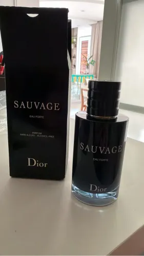 Perfume Sauvage EUA Forte