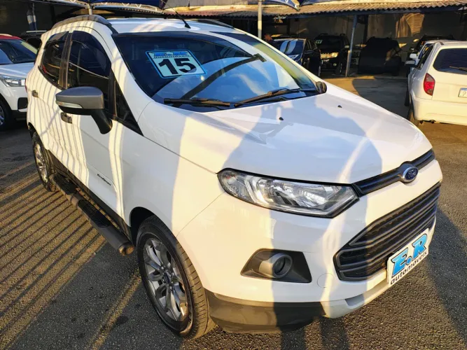 Ford Ecosport Freestyle 1.6 16V Flex 5P 2015