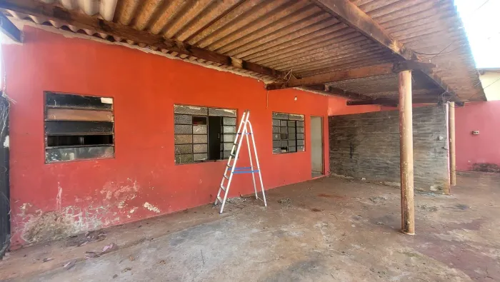 Alugo kitnet, ótima localização, no Residêncial Oliveira